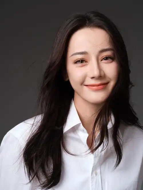 迪丽热巴端午晒美照问粽子她的演艺生涯你知道多少