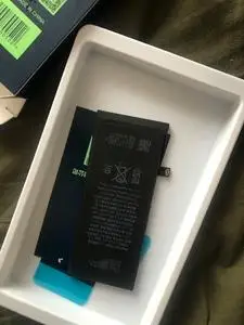 苹果8电池因为修手机的判断失误买来就按啦一下,石墨烯电池,1