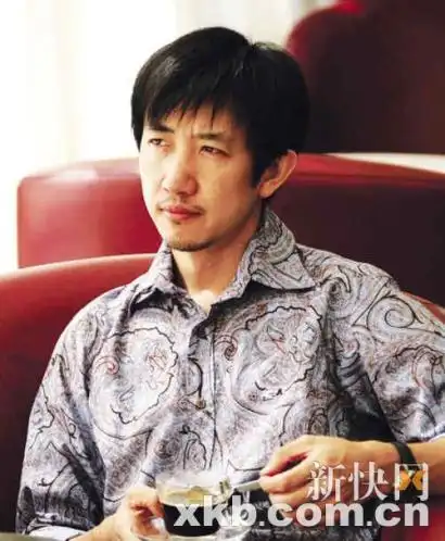 传鄢颇被砍因为李小冉 目击者:骨头都露出来了