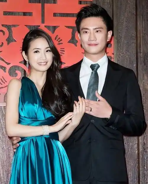 林依晨, 32岁嫁入豪门,备孕7年才生下女儿,在卑微中幸福_生活_林于超