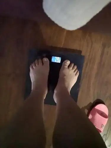 这两天连着晚上吃饭,今天早上称重已经成了79公斤. 还好,能接受.