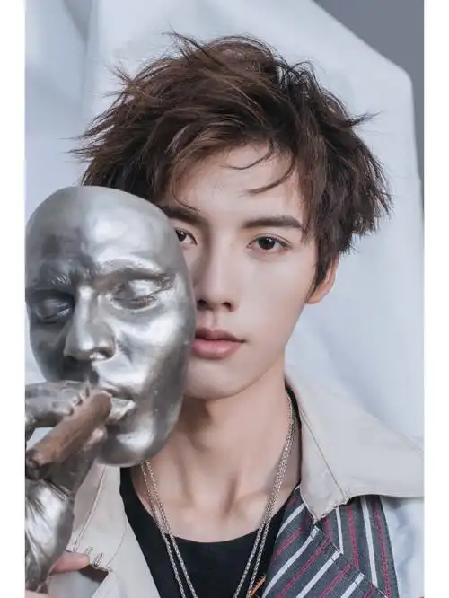 我镜头中的男明星邓超元