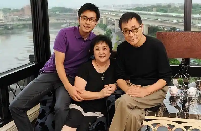 刘家昌开撕前妻甄珍!