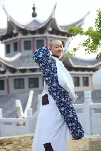 随喜赞叹"中国最美尼姑"修行禅乐10年的"佛教第一音乐学院"