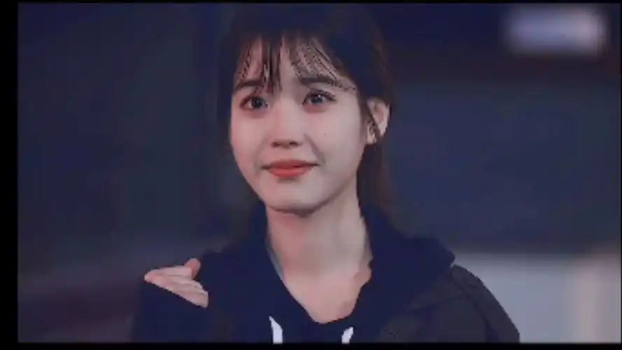 iu李知恩《我的大叔》里面温暖人心的镜头 "fighting"