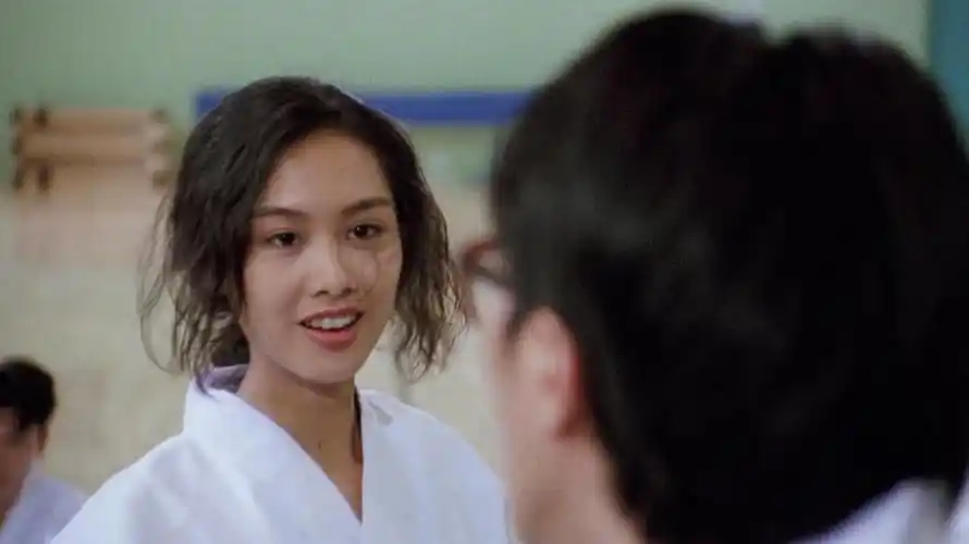 张敏比第一部瘦了,朱茵演绎对爱情的憧憬.(逃学威龙2)影评