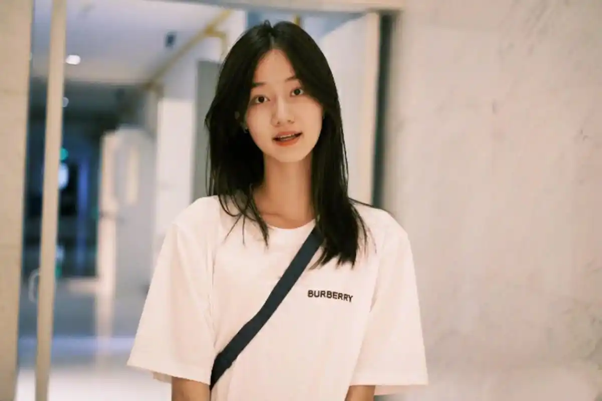 关于这个夏天00 #纪姿含 #这个夏天 #合照 #甜美 - 抖音