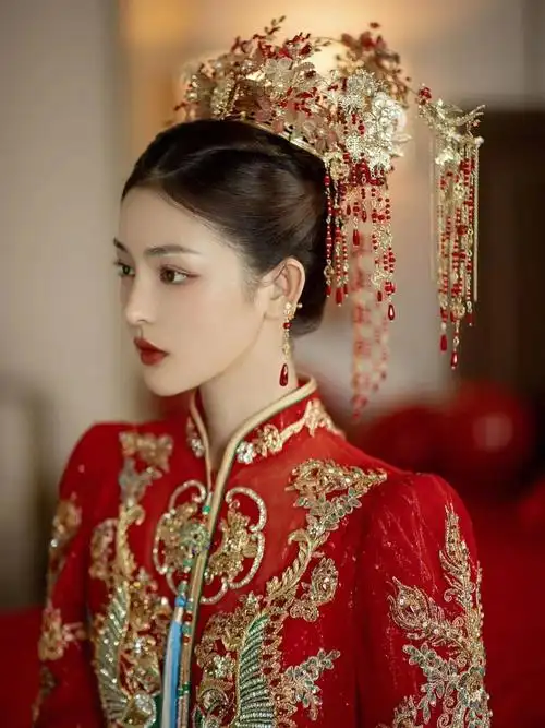 中式新娘造型高雅气质高贵大气的新娘中式