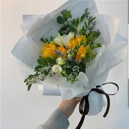 花配什么文字发朋友圈(花配什么文字发朋友圈乌克兰语言)