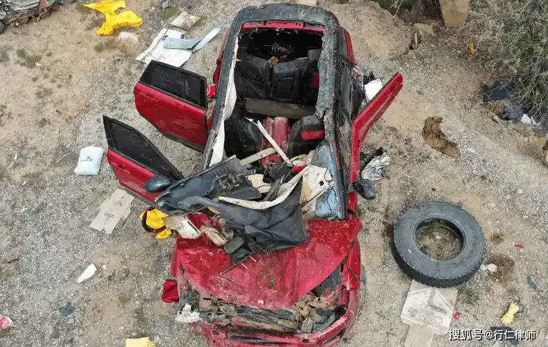 据悉,2021年8月9号凌晨3时27分左右,在内蒙古拍片的于月仙乘坐的车辆