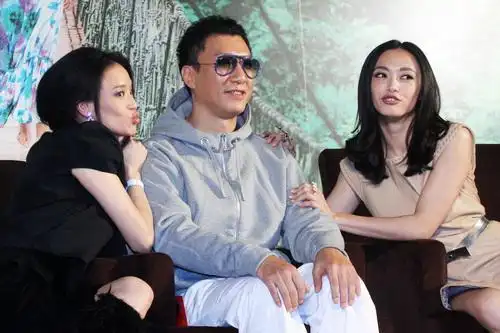 08年孙红雷对姚晨说你是榆木脑袋啊这么多遍还不行脑袋进水了