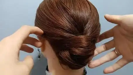 氛围感满满的喜妈妈发型来了,高雅贵气太漂亮了