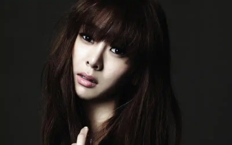 崔智娜可爱百变高清壁纸