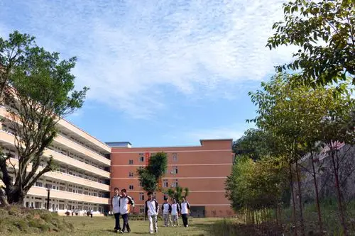 福建宏翔高级中学