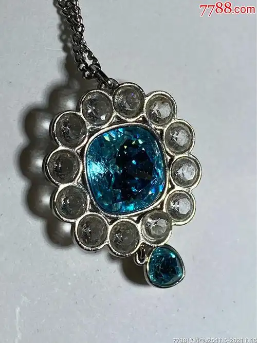 日本购入施华洛世奇水晶项链长41cm项链坠32mm宽20mm重632克保真正品