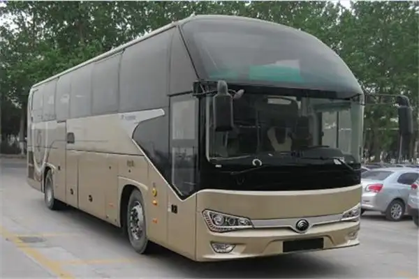 宇通zk6128h6qe1客车柴油国六2454座