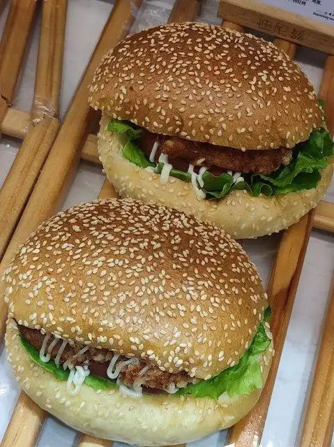 藤椒鸡排堡图片