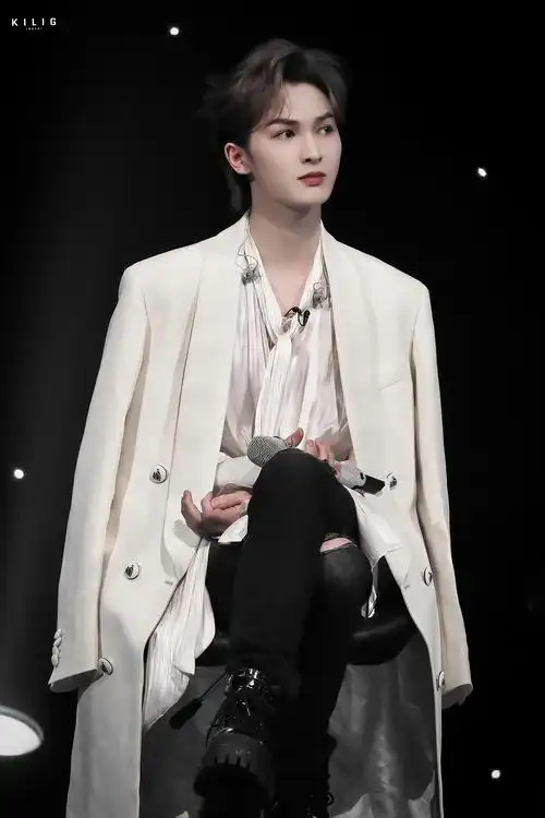 210417/朱正廷 金曲青春演绎歌曲《我要你》