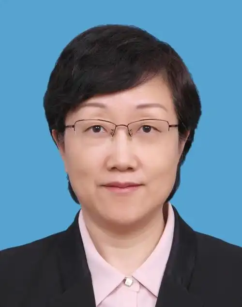 左力简历据中国经济网部委人物库资料显示,左力,女,1967年7月出生,此