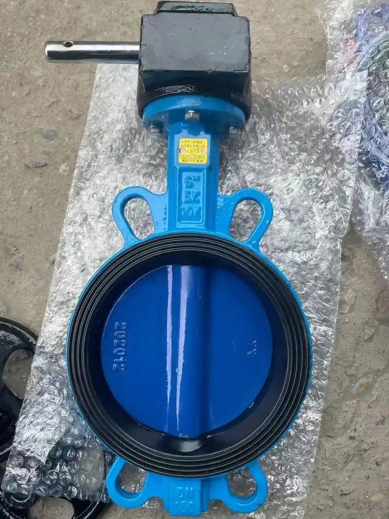 各种型号材质蝶阀球阀闸阀截止阀仓储批发.