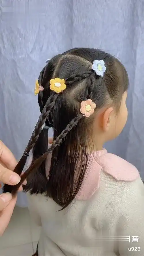随手扎个小辫也太好看了吧 小女孩就要把头发扎起来才好看!儿童编发