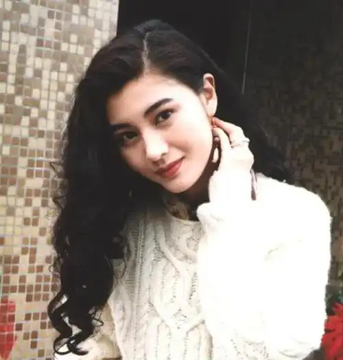 60年代香港9大女星,香港女星杨千嬅(90年代十大美女明星颜值排名)