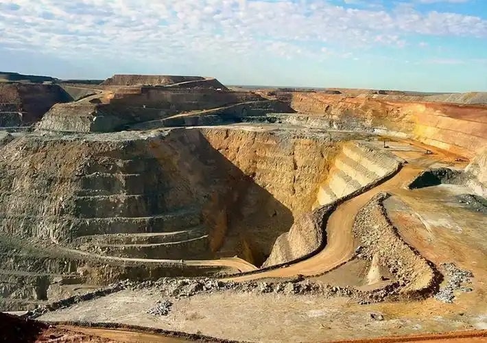 地球蕴藏4亿亿吨黄金人均超过500万吨为什么挖金矿还那么难