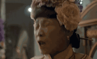 在东北,谁还没个远房亲戚能跳大神儿了?