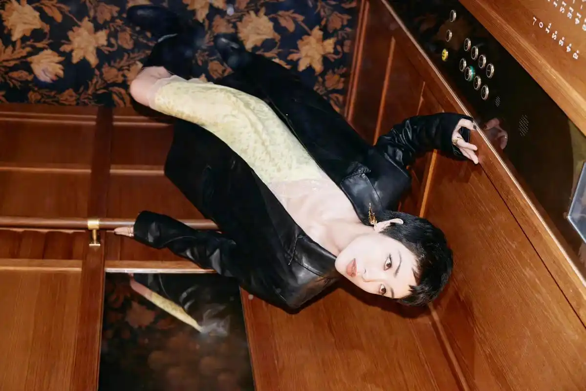 郭采洁短发真的很干练啊