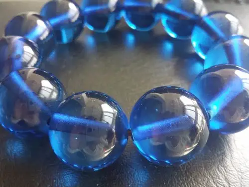 请问"蓝精灵琥珀"到底是真是假?如只是合成为什么有真珀属性?