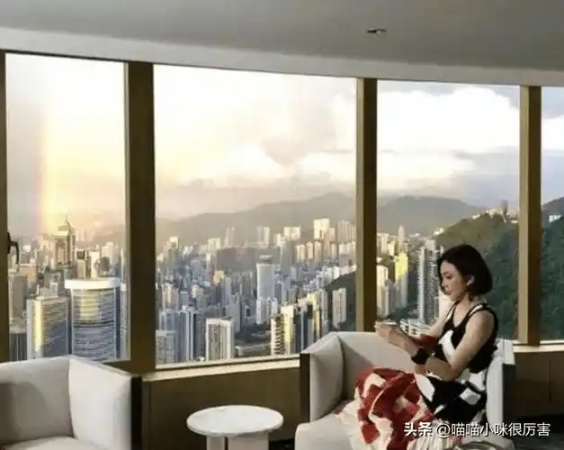 给9位素颜好看的女演员排个名,袁泉第7,颜丙燕第8,关之琳第2