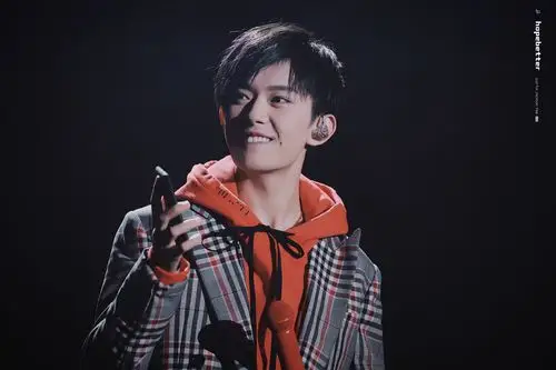 梨涡浅笑 太甜了