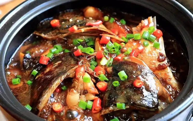 【砂锅鱼头】鲜嫩入味无腥味,做法简单又快速