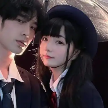 高调秀恩爱很潮的甜甜情头