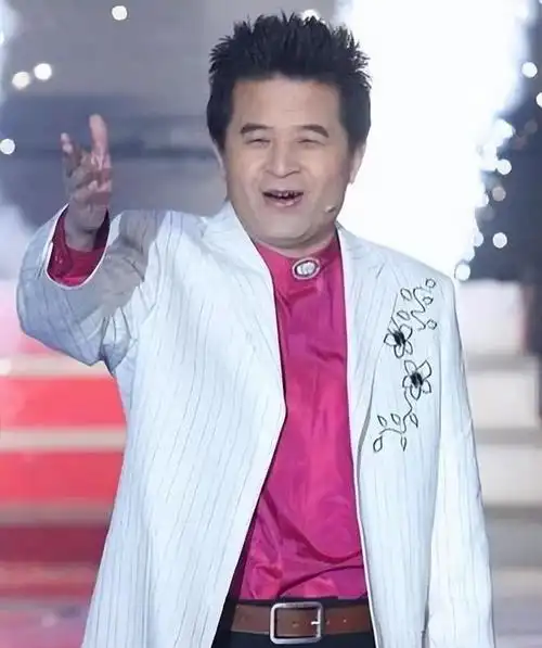 曝毕福剑是从央视正常退休!否定定居农村养鸡,目前有俩赚钱项目