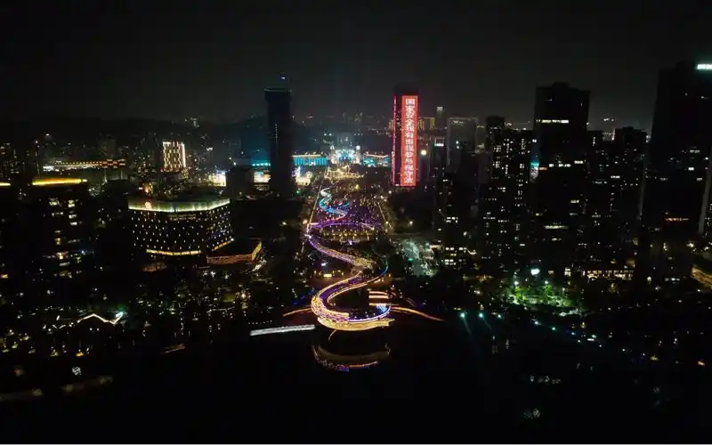 活动  航拍顺德,美丽的德胜河畔,金凤凰广场.