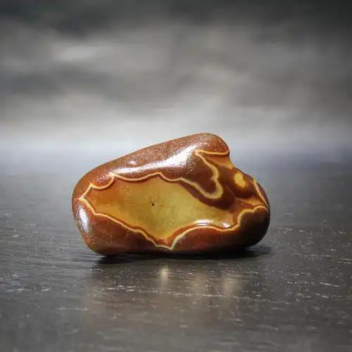 马达加斯冰彩玛瑙奇石花纹籽料原石手把摆件摆件