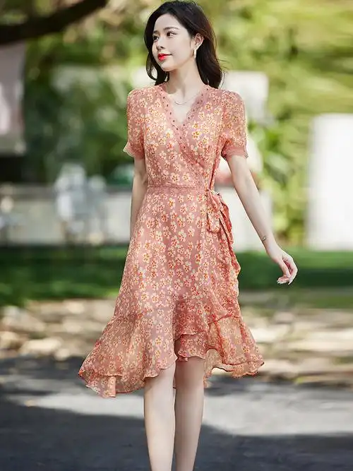 碎花雪纺连衣裙女夏2022年夏装新款小清新女装夏季短袖气质裙子