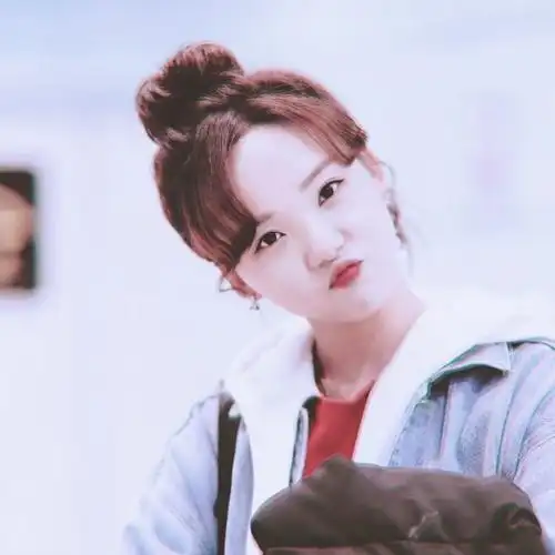 吕小雨(滤镜头像)