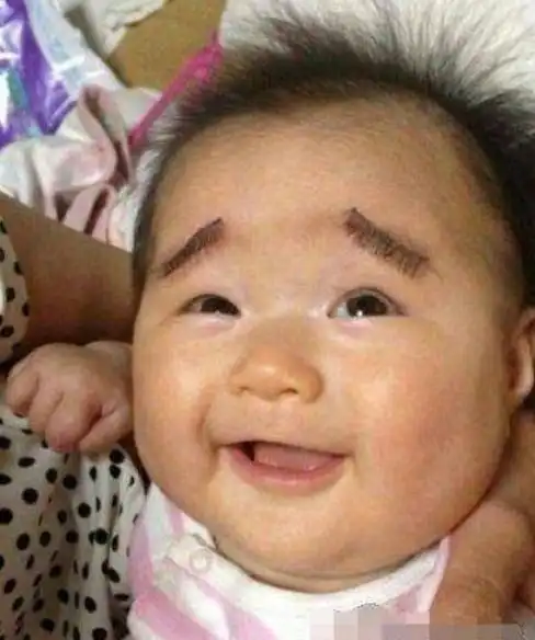 孩子你的眉毛号性感啊