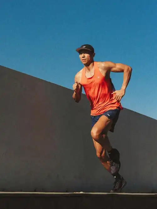 race day pack全新竞速跑步服饰系列,助你夏日轻松开跑!