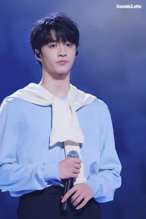 刘耀文 东方风云榜#92#时代少年团少年时代舞台#2021.11.