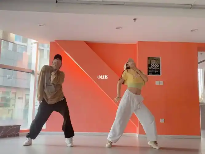 街头女战士火爆韩国舞蹈综艺赶紧上车06