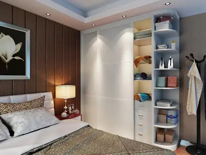 处设计组合式书柜,采光充足,读书娱乐更轻松;上掩下趟衣柜式内有乾坤