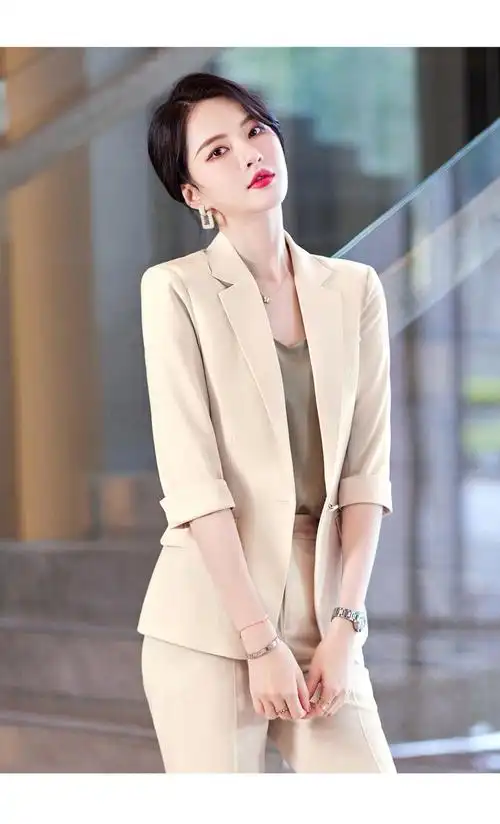 日常可穿的休闲女生西服外搭女士春季女士小西装外套修身小西服2022