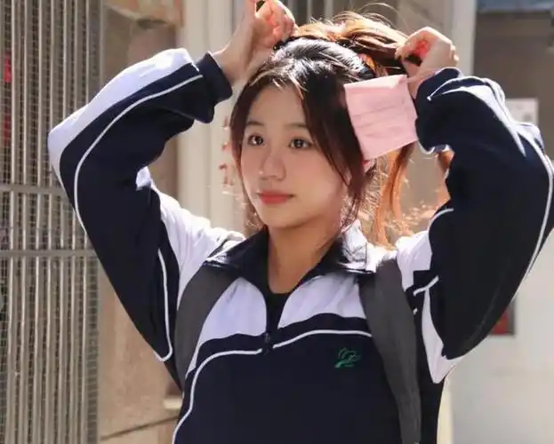 中学生里大受欢迎,"高马尾"却逐渐消失,父母不解|发型|时尚|刘海|人体