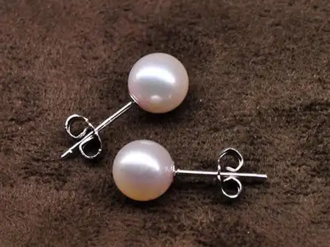 珍珠耳环购买须知 哪个牌子好,哪个颜色好,网上购买选择