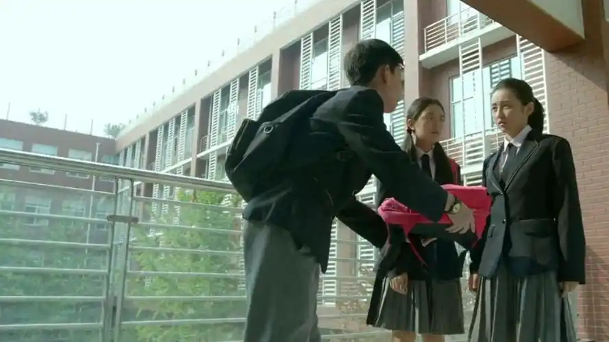 《小别离》第13集02:朵朵得知小宇向童文洁告密,和小宇绝交_高清1080p