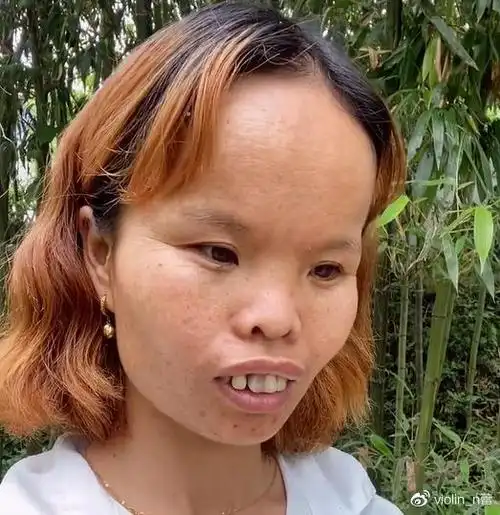 江西女子"一丑成名",靠奇特长相圈粉百万,自信程度不输凤姐