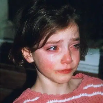 女生欧美丧高清图片头像超火ins风格的欧美女头丧图